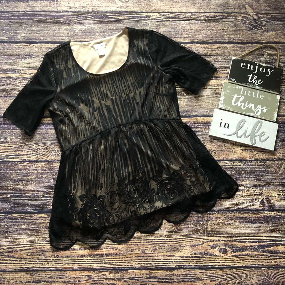 🎊HP🌀Motherhood Maternity | Lace Scalloped Blouse